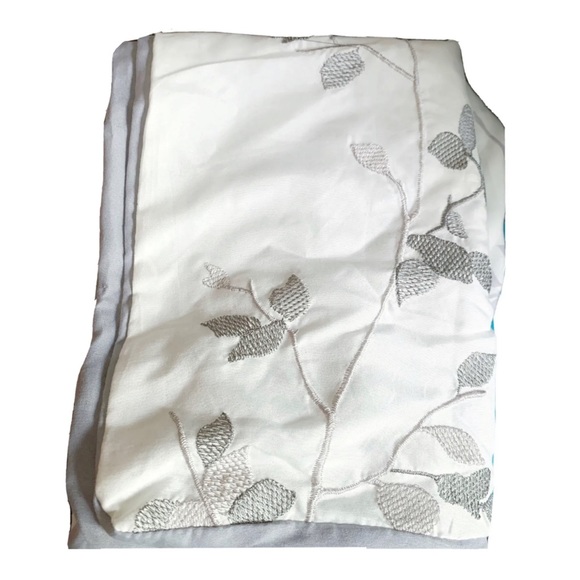 GRAMERCY PARK Luxury Hotel Linens Embroidered Sham Set - Picture 1 of 5